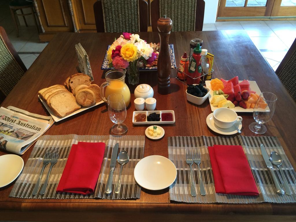 Nivalis Bed And Breakfast Herne Hill Екстериор снимка
